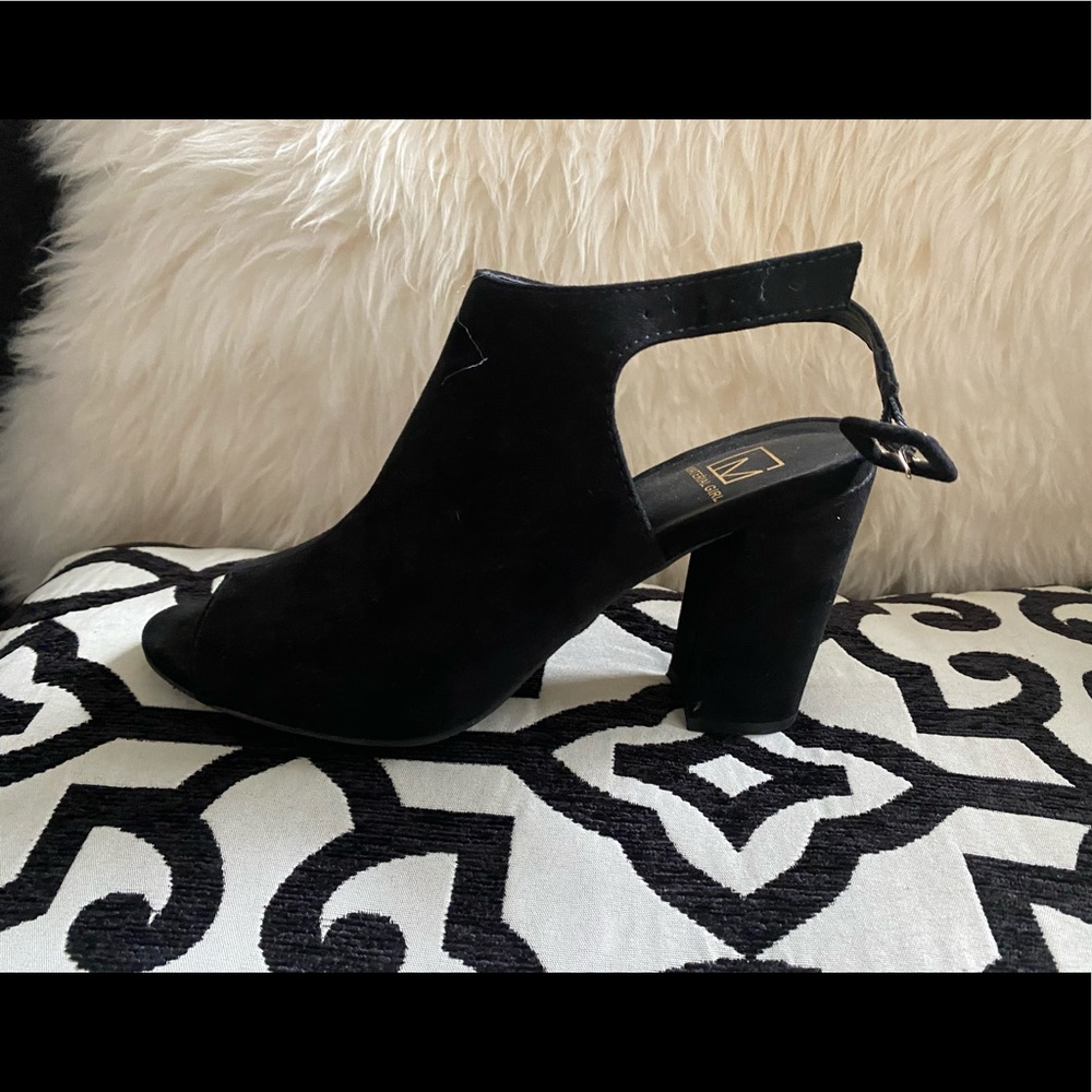 Black open toe, block heel suede sandal